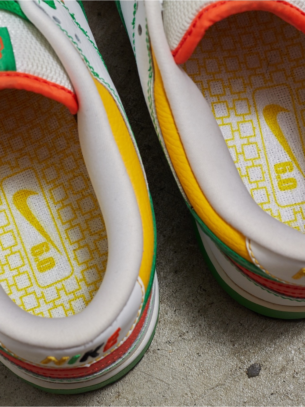Nike 6.0 Dunk Low ‘Rasta’ - Picture 8 of 11